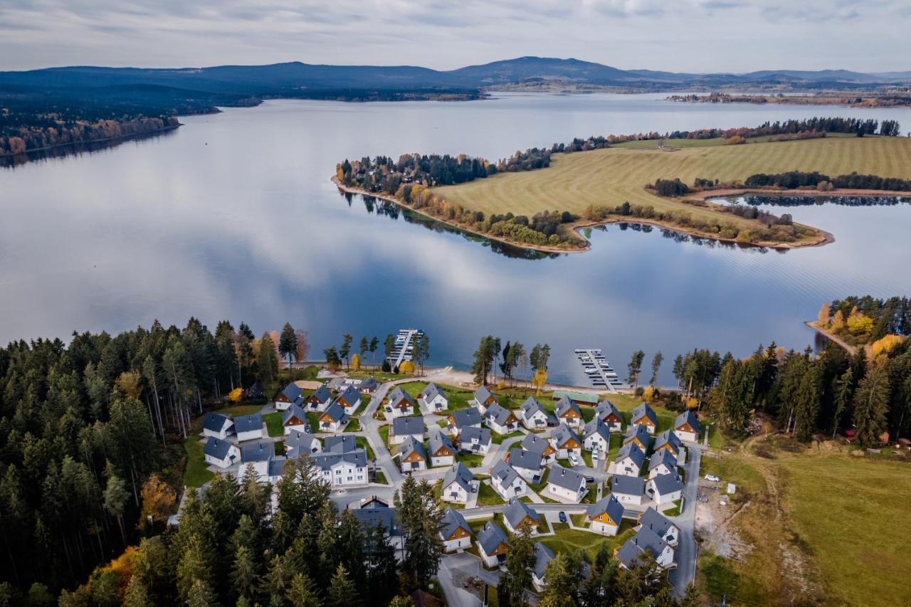 Deluxe Apartment Lipno - Lake Side Village, Frymburk Nad Vltavou Kültér fotó