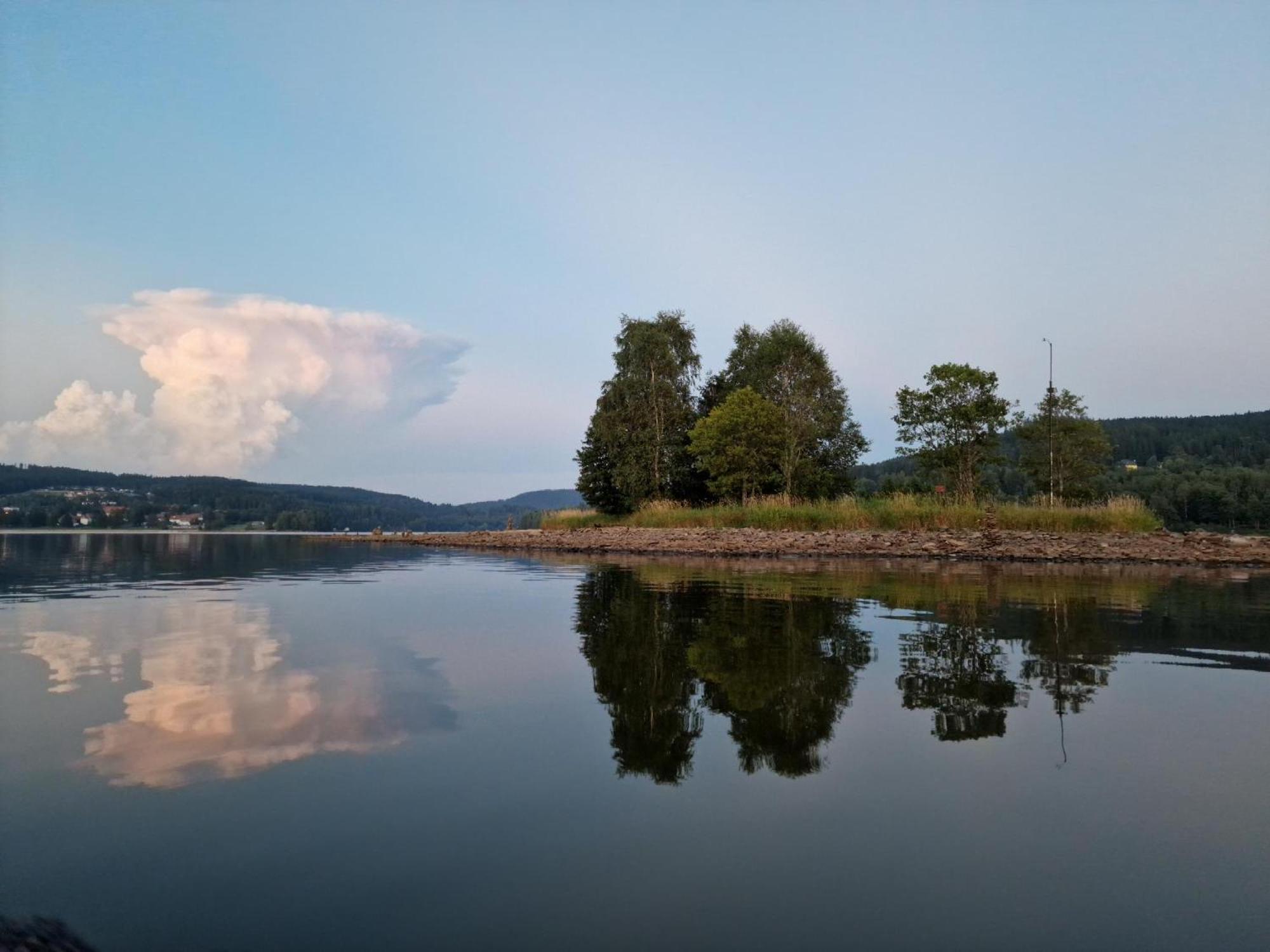 Deluxe Apartment Lipno - Lake Side Village, Frymburk Nad Vltavou Kültér fotó
